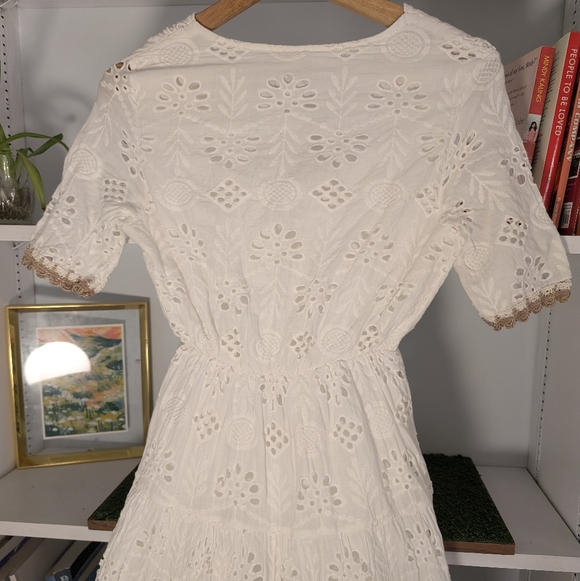 White Eyelet Dress Short Sleeve V-Neck Tea Length Sz Small Bohemian Cottagecore - Picture 11 of 13